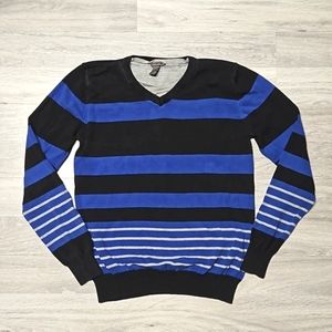 💥7|$30 URBAN HERITAGE SWEATER SIZE YOUTH XL